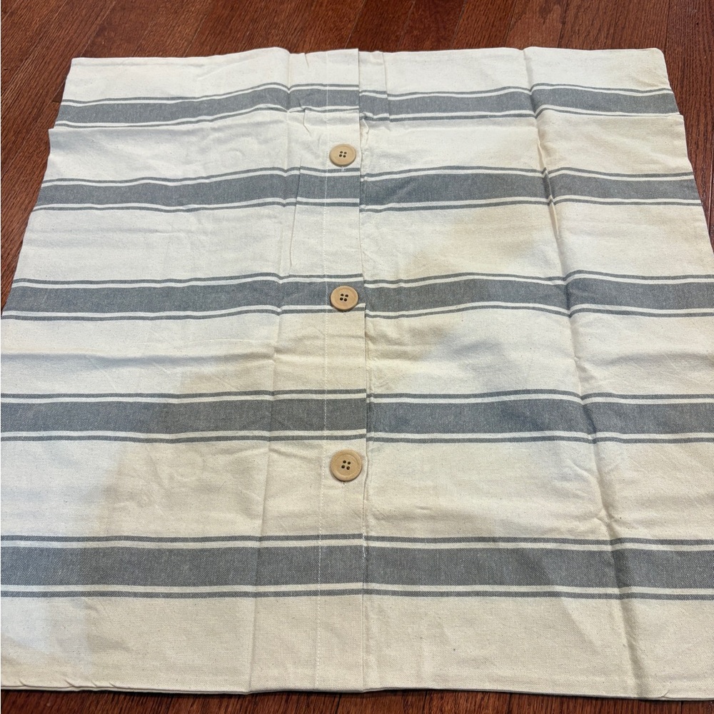 VHC Brands Cream and Gray Pillow Sham